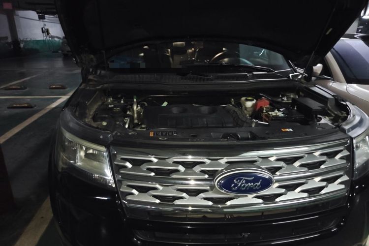 Used Ford Explorer 2018 2.3T Elite Edition Engine Bay Right