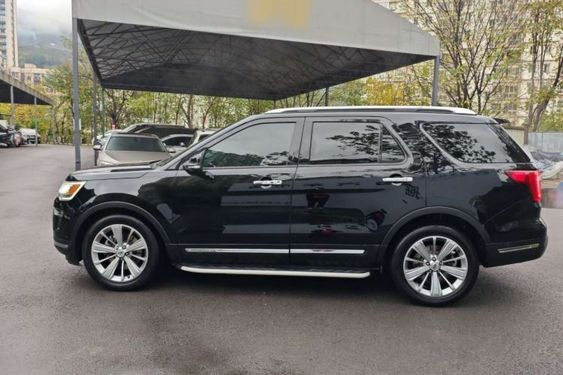 Used Ford Explorer 2018 3.5T Elite Edition Exterior 3