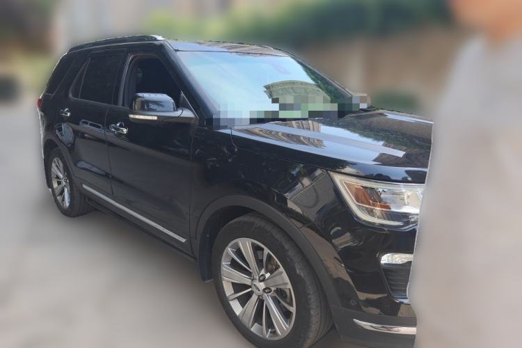 Used Ford Explorer 2018 2.3T Elite Edition Front Right 45 Deg