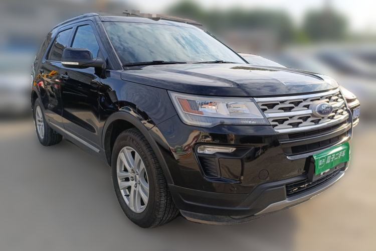 Used Ford Explorer 2018 2.3T Fashion Edition Front Right 45 Deg