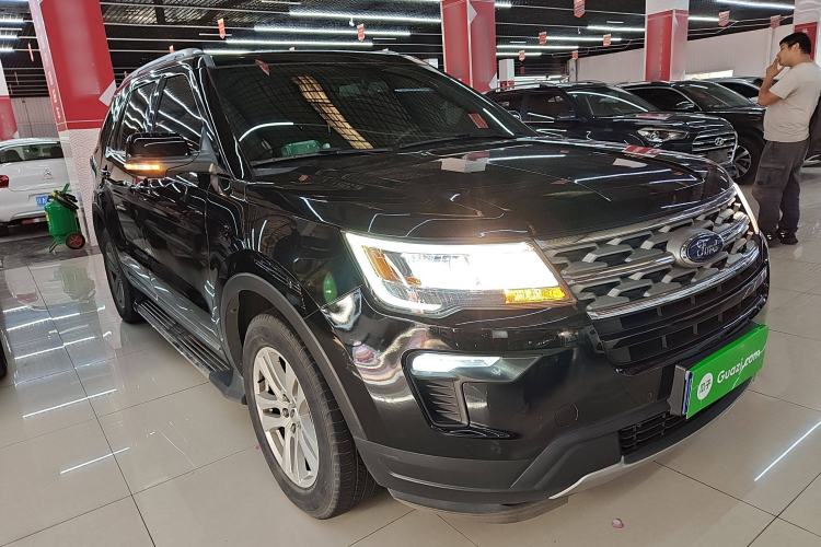 Used Ford Explorer 2018 2.3T Fashion Edition Front Right 45 Deg