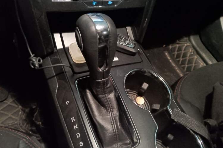 Used Ford Explorer 2018 2.3T Fashion Edition Gear Lever
