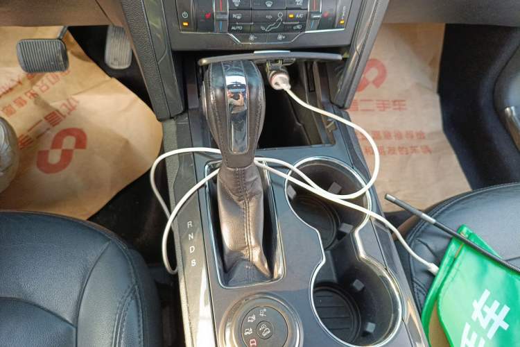 Used Ford Explorer 2018 2.3T Fashion Edition Gear Lever
