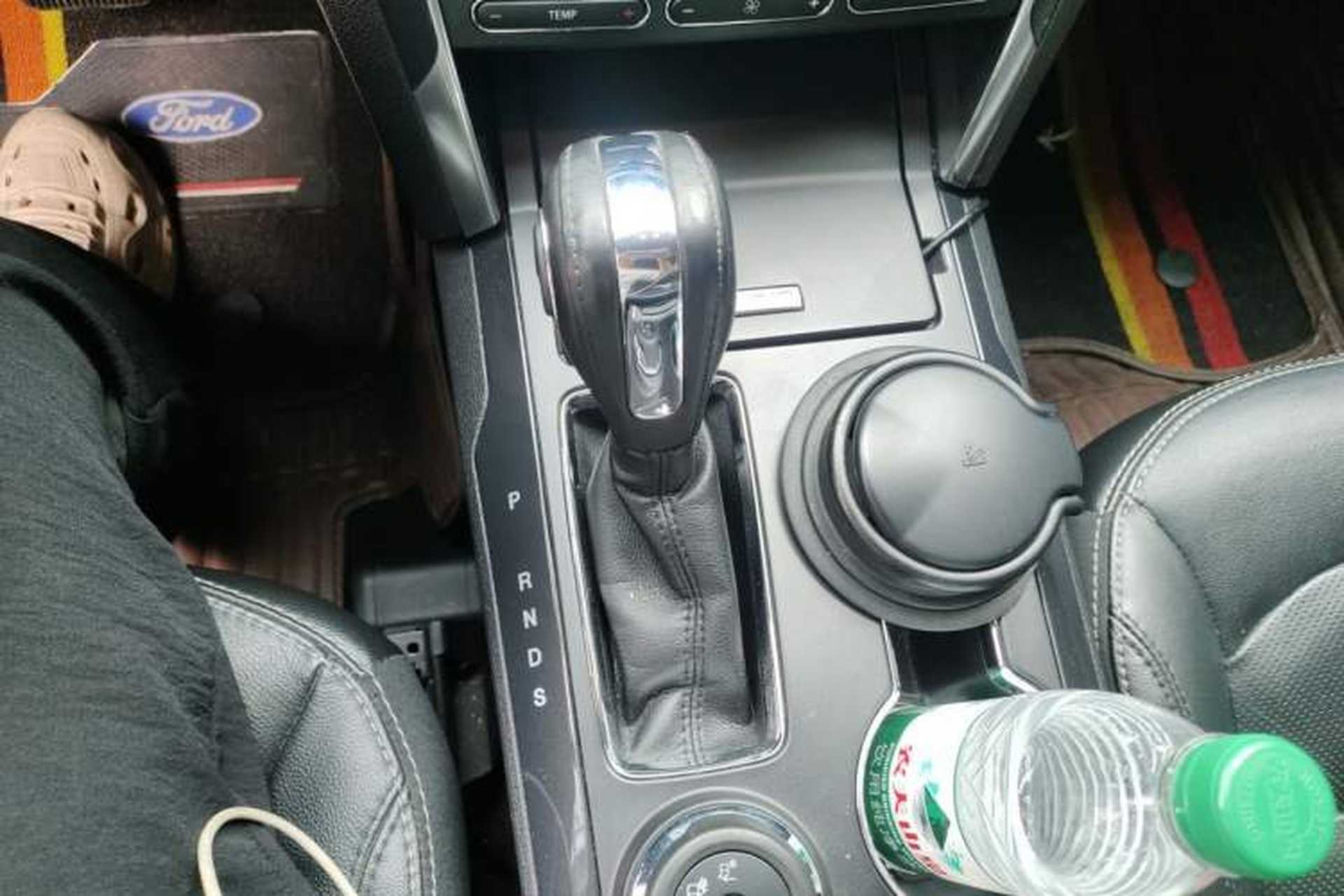 Used Ford Explorer 2018 2.3T Elite Edition Gear Lever