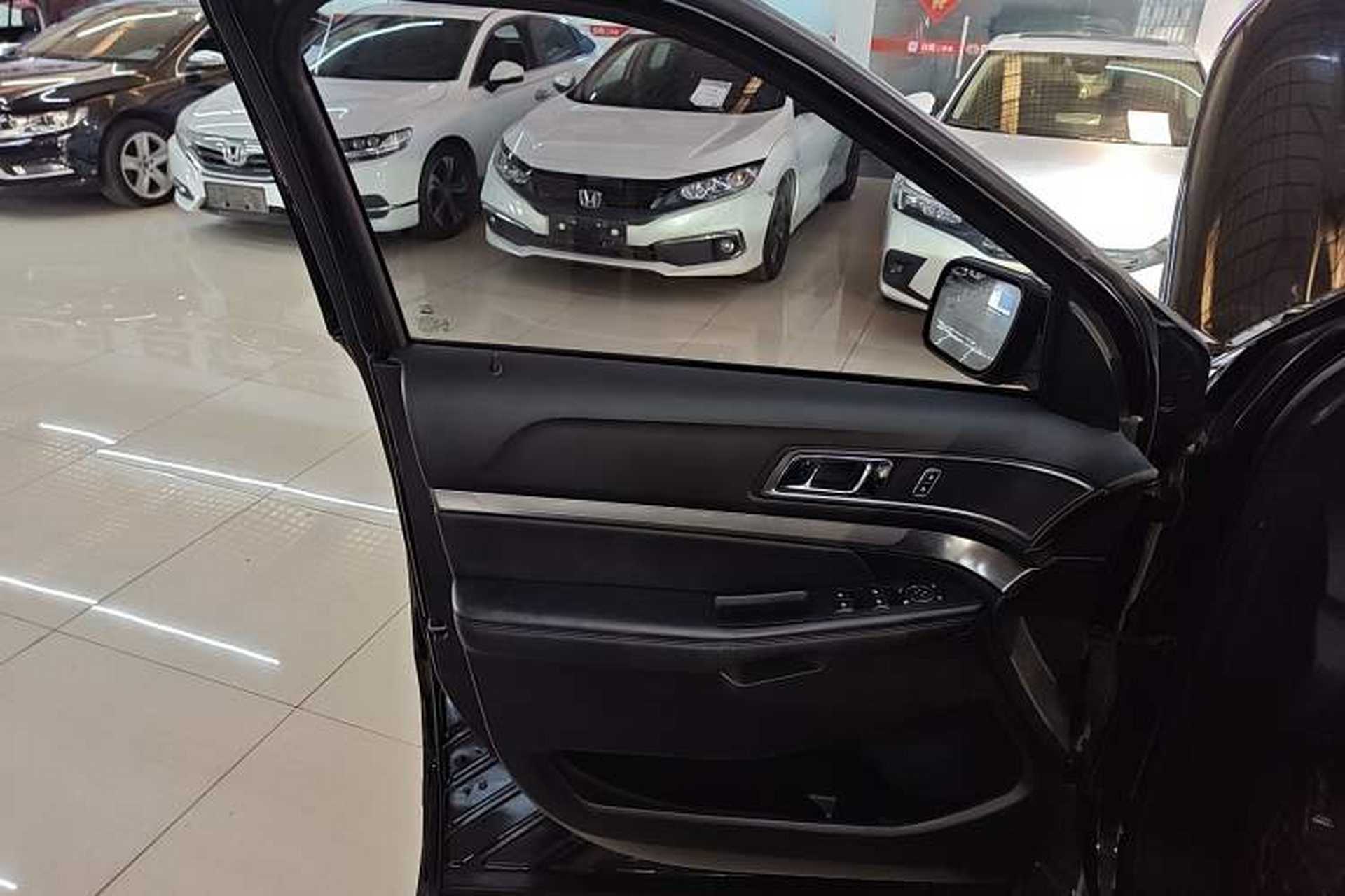 Used Ford Explorer 2018 2.3T Fashion Edition Left Front Door Interior