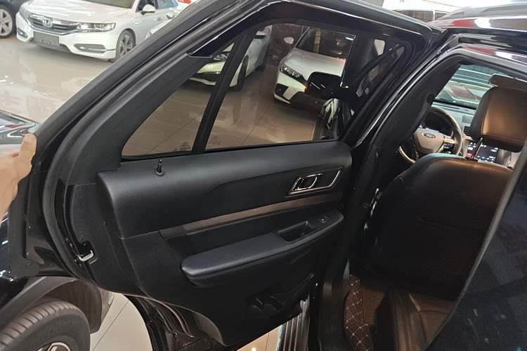 Used Ford Explorer 2018 2.3T Fashion Edition Left Rear Door Interior