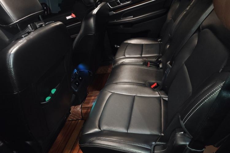 Used Ford Explorer 2018 2.3T Elite Edition Left Rear Seat