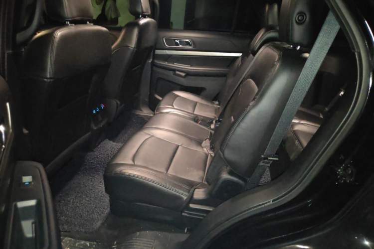 Used Ford Explorer 2018 2.3T Fashion Edition Left Rear Seat