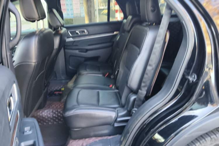 Used Ford Explorer 2018 2.3T Elite Edition Left Rear Seat