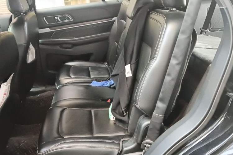 Used Ford Explorer 2018 2.3T Elite Edition Left Rear Seat