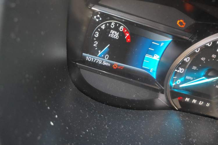 Used Ford Explorer 2018 2.3T Elite Edition Odometer Close Up