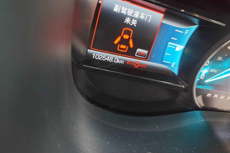Used Ford Explorer 2018 2.3T Elite Edition Odometer Close Up