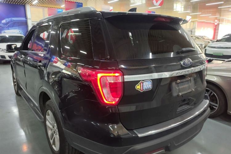 Used Ford Explorer 2018 2.3T Fashion Edition Rear Left 45 Deg