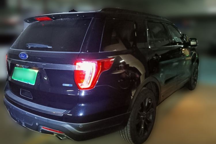 Used Ford Explorer 2018 2.3T Fashion Edition Rear Right 45 Deg