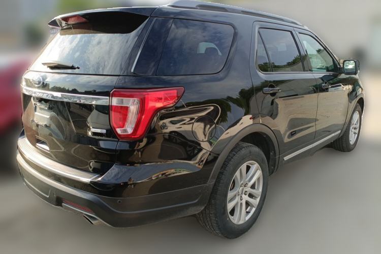Used Ford Explorer 2018 2.3T Fashion Edition Rear Right 45 Deg