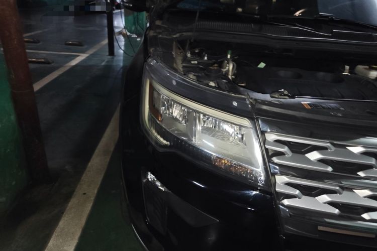 Used Ford Explorer 2018 2.3T Elite Edition Right Front Headlight