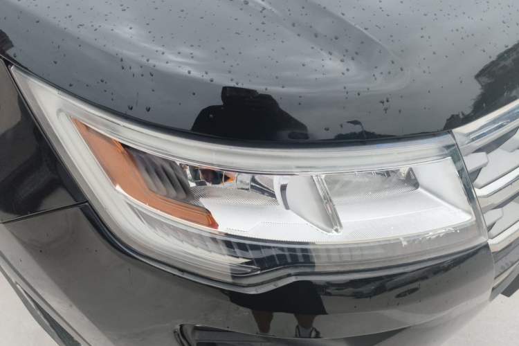 Used Ford Explorer 2018 2.3T Elite Edition Right Front Headlight