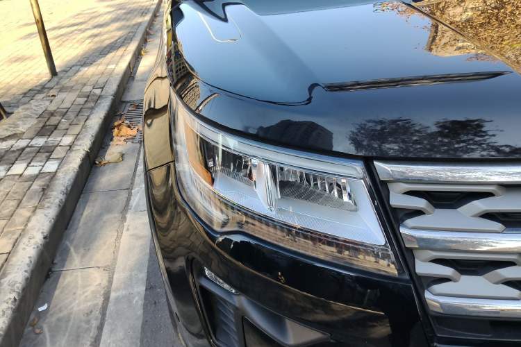 Used Ford Explorer 2018 2.3T Elite Edition Right Front Headlight