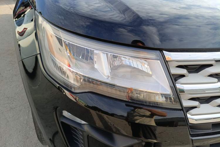 Used Ford Explorer 2018 2.3T Fashion Edition Right Front Headlight