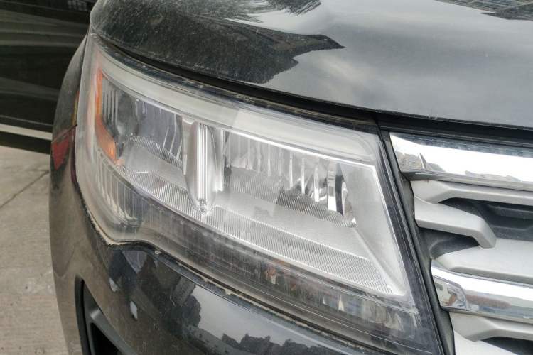 Used Ford Explorer 2018 2.3T Elite Edition Right Front Headlight
