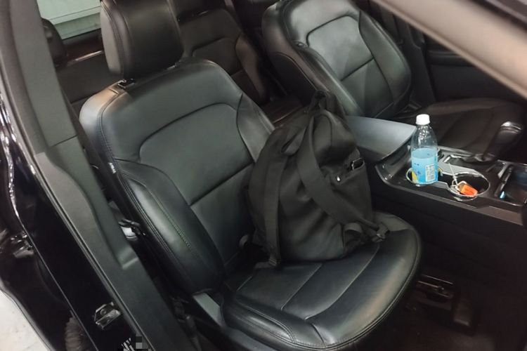Used Ford Explorer 2018 2.3T Fashion Edition Right Front Seat