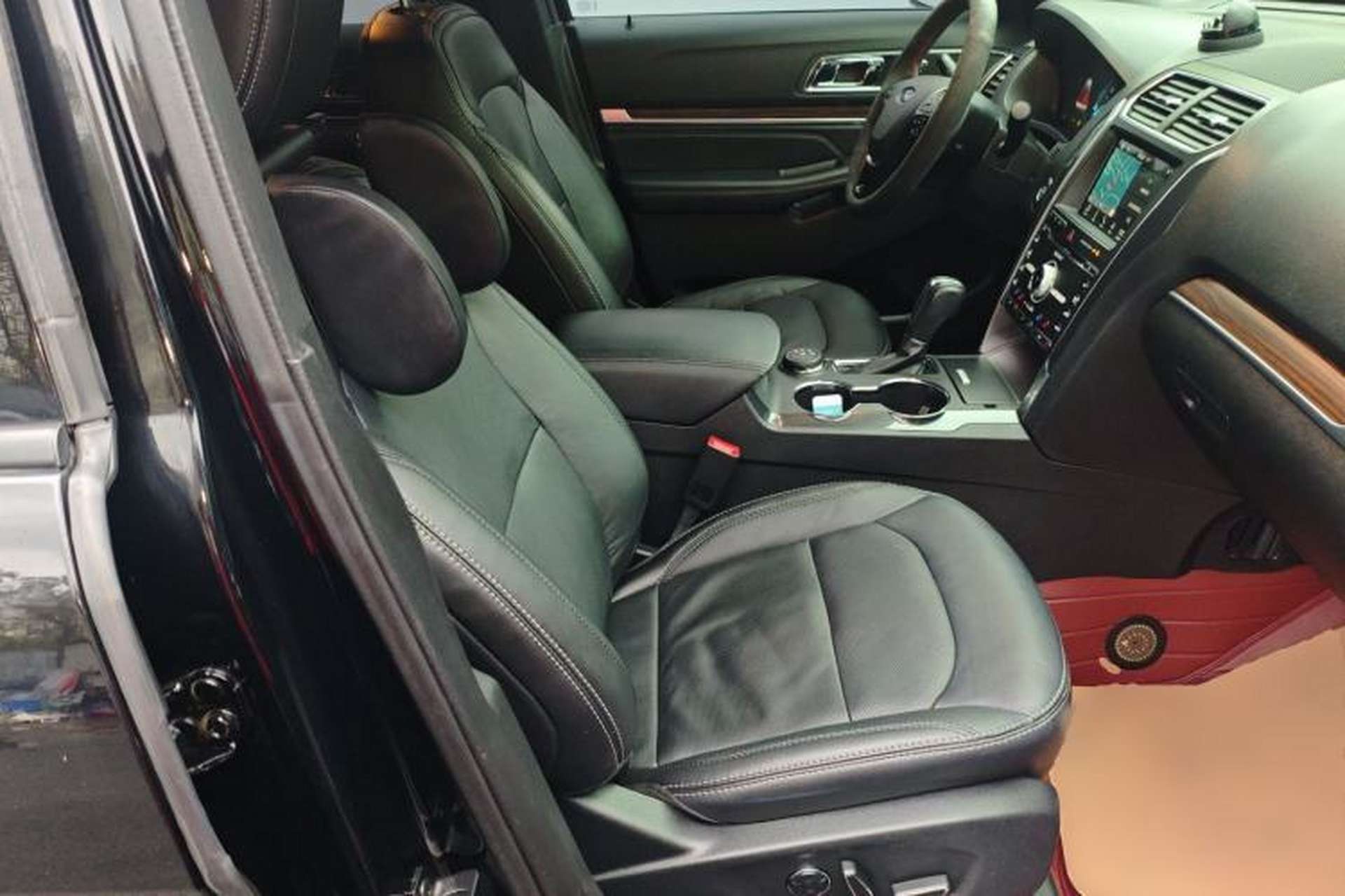 Used Ford Explorer 2018 3.5T Elite Edition Right Front Seat