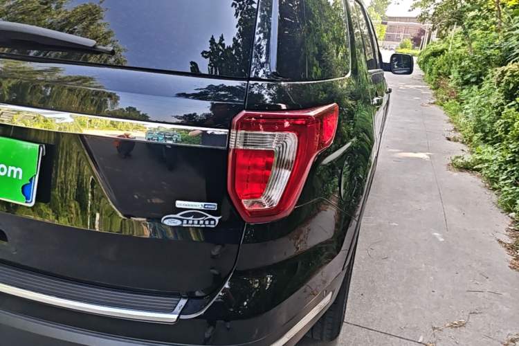 Used Ford Explorer 2018 2.3T Elite Edition Right Rear Taillight