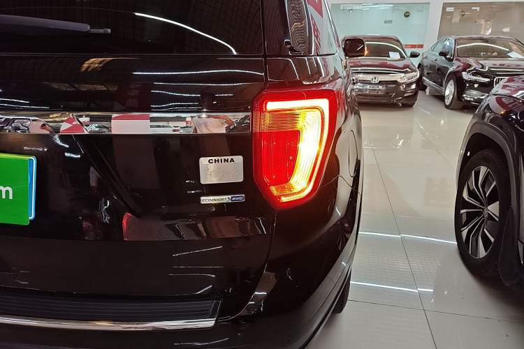 Used Ford Explorer 2018 2.3T Fashion Edition Right Rear Taillight