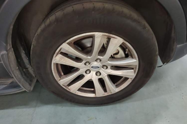 Used Ford Explorer 2018 2.3T Fashion Edition Right Rear Wheel Hub