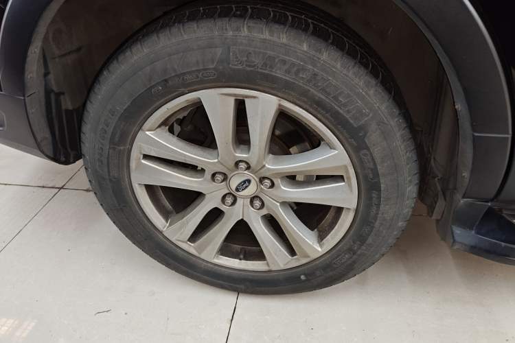 Used Ford Explorer 2018 2.3T Fashion Edition Right Rear Wheel Hub