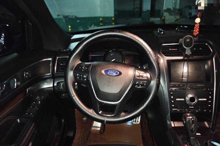 Used Ford Explorer 2018 2.3T Elite Edition Steering Wheel