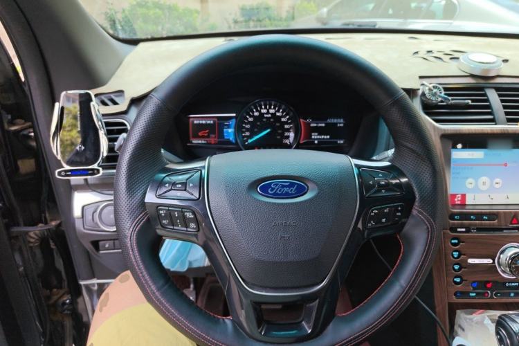 Used Ford Explorer 2018 2.3T Elite Edition Steering Wheel