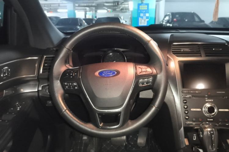 Used Ford Explorer 2018 2.3T Elite Edition Steering Wheel