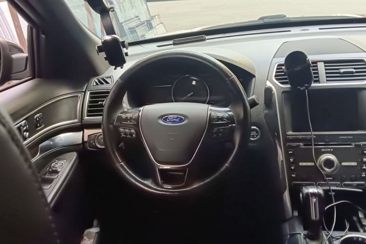 Used Ford Explorer 2018 2.3T Elite Edition Steering Wheel