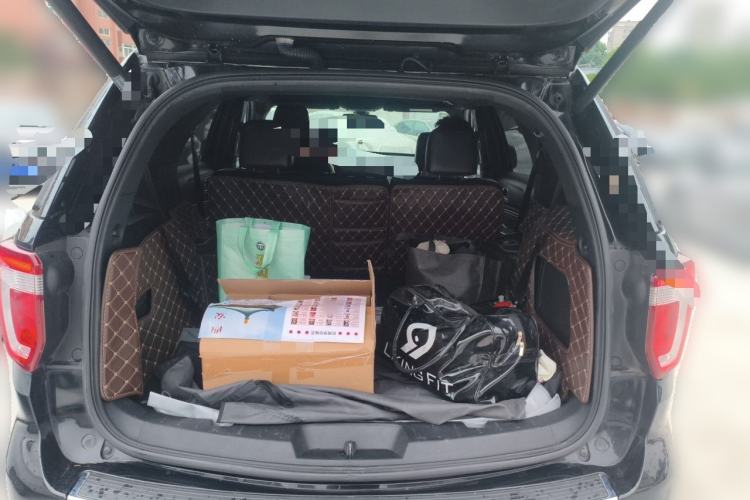Used Ford Explorer 2018 2.3T Elite Edition Trunk
