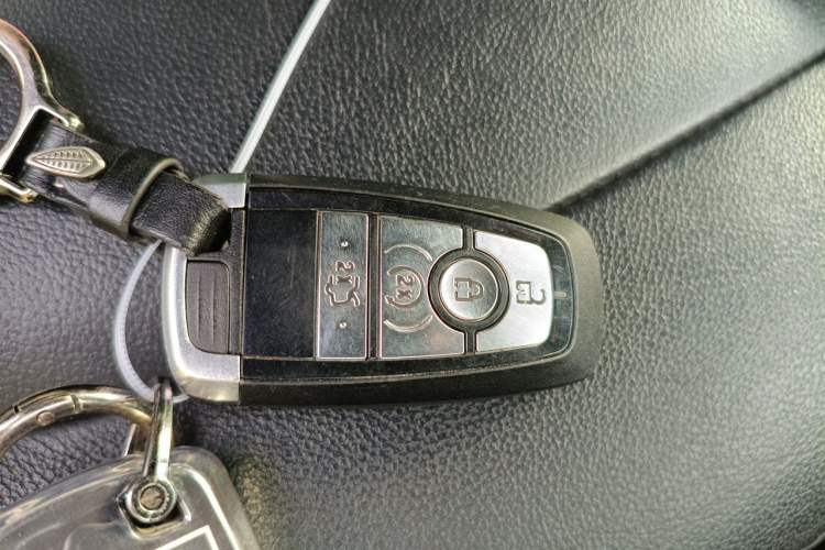 Used Ford Explorer 2018 2.3T Fashion Edition Vehicle Key