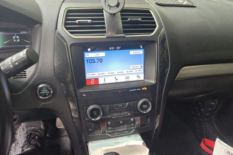 Used Ford Explorer 2018 2.3T Fashion Edition Audio And AC Panel