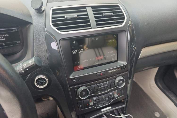 Used Ford Explorer 2018 2.3T Fashion Edition Audio And AC Panel