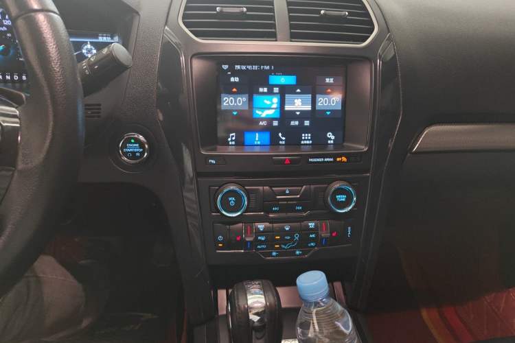Used Ford Explorer 2018 2.3T Fashion Edition Audio And AC Panel
