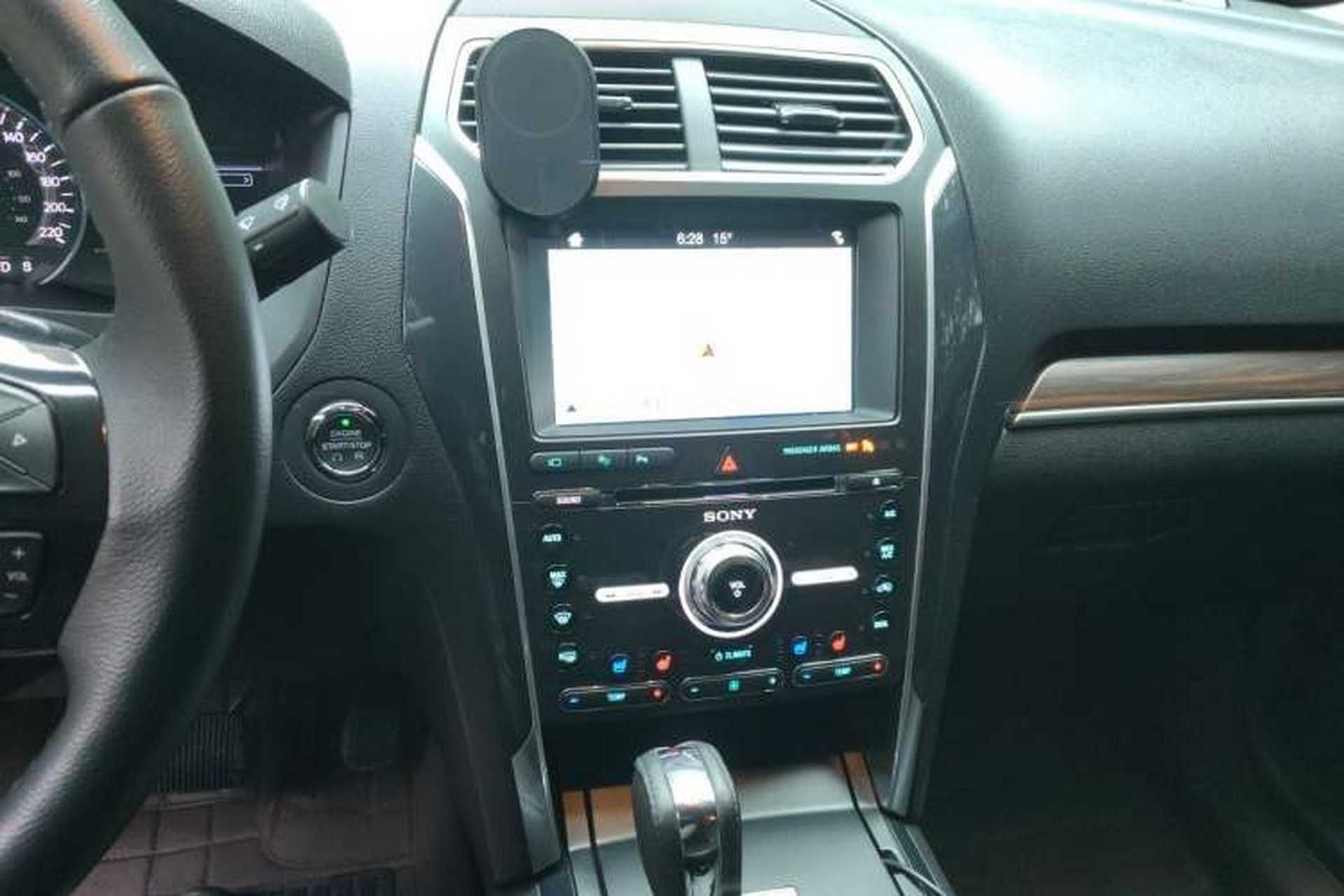 Used Ford Explorer 2018 2.3T Elite Edition Audio And AC Panel