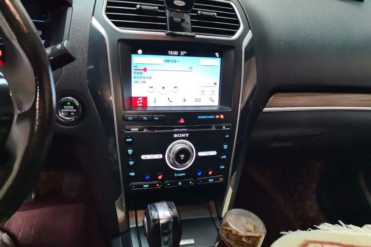 Used Ford Explorer 2018 2.3T Elite Edition Audio And AC Panel