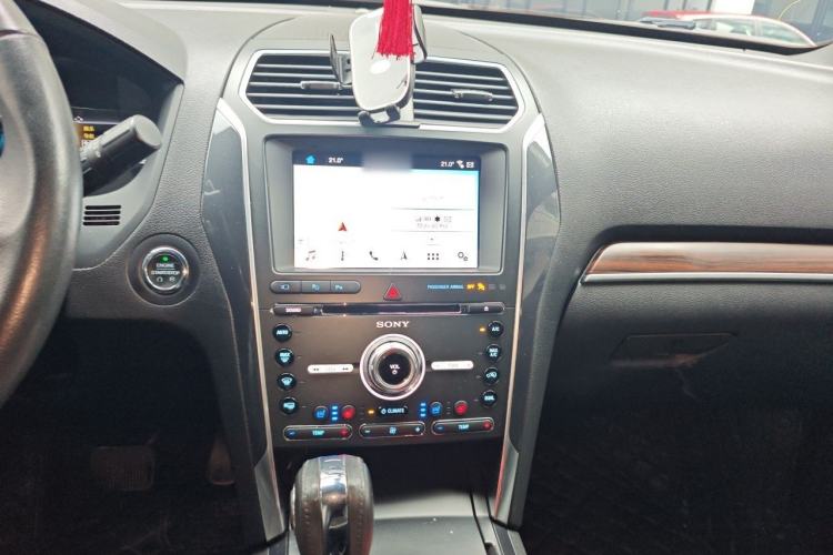 Used Ford Explorer 2018 2.3T Elite Edition Audio And AC Panel