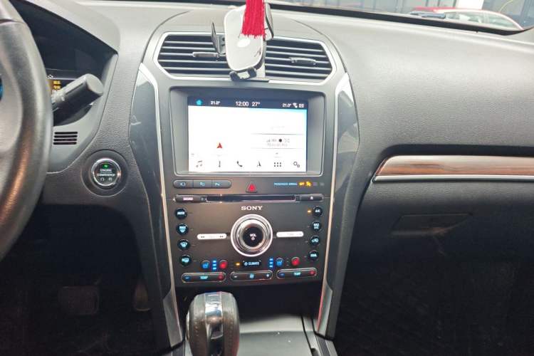Used Ford Explorer 2018 2.3T Elite Edition Audio And AC Panel