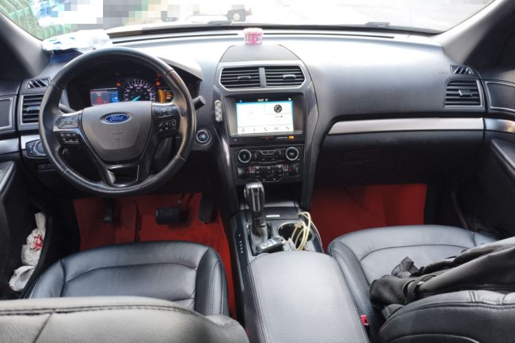 Used Ford Explorer 2018 2.3T Fashion Edition Center Console