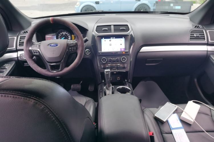 Used Ford Explorer 2018 2.3T Fashion Edition Center Console