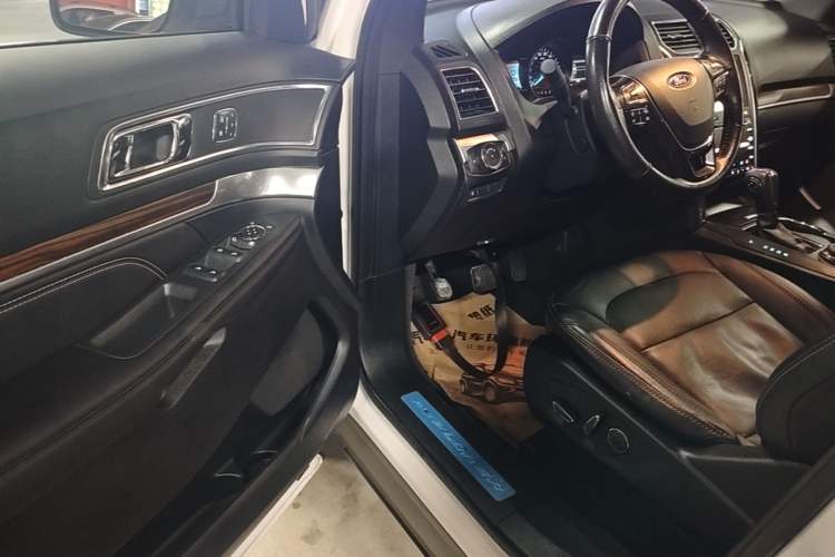 Used Ford Explorer 2018 2.3T Elite Edition Driver Seat