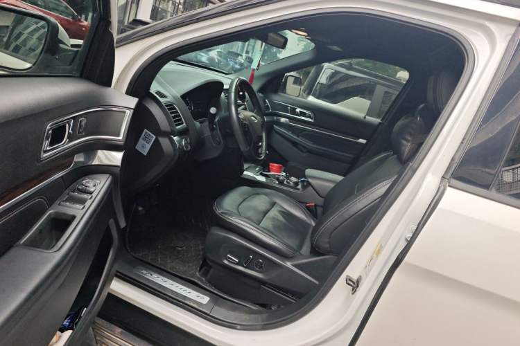 Used Ford Explorer 2018 2.3T Elite Edition Driver Seat