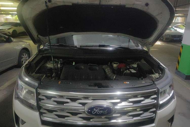 Used Ford Explorer 2018 2.3T Elite Edition Engine Bay