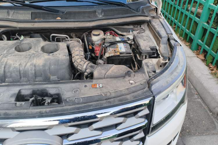 Used Ford Explorer 2018 2.3T Fashion Edition Engine Bay Left