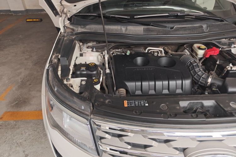 Used Ford Explorer 2018 2.3T Fashion Edition Engine Bay Right